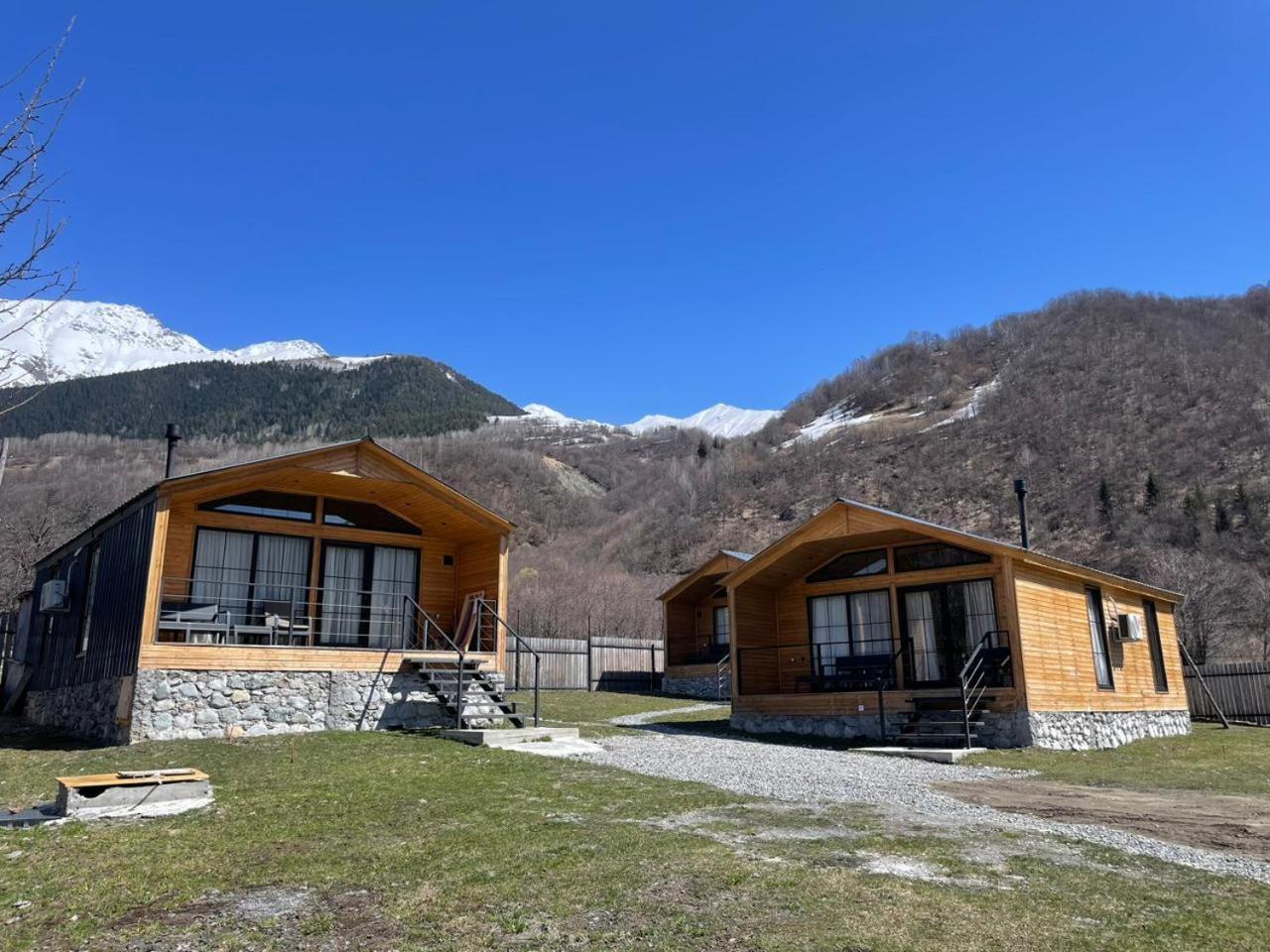 Mestia Villas Екстериор снимка