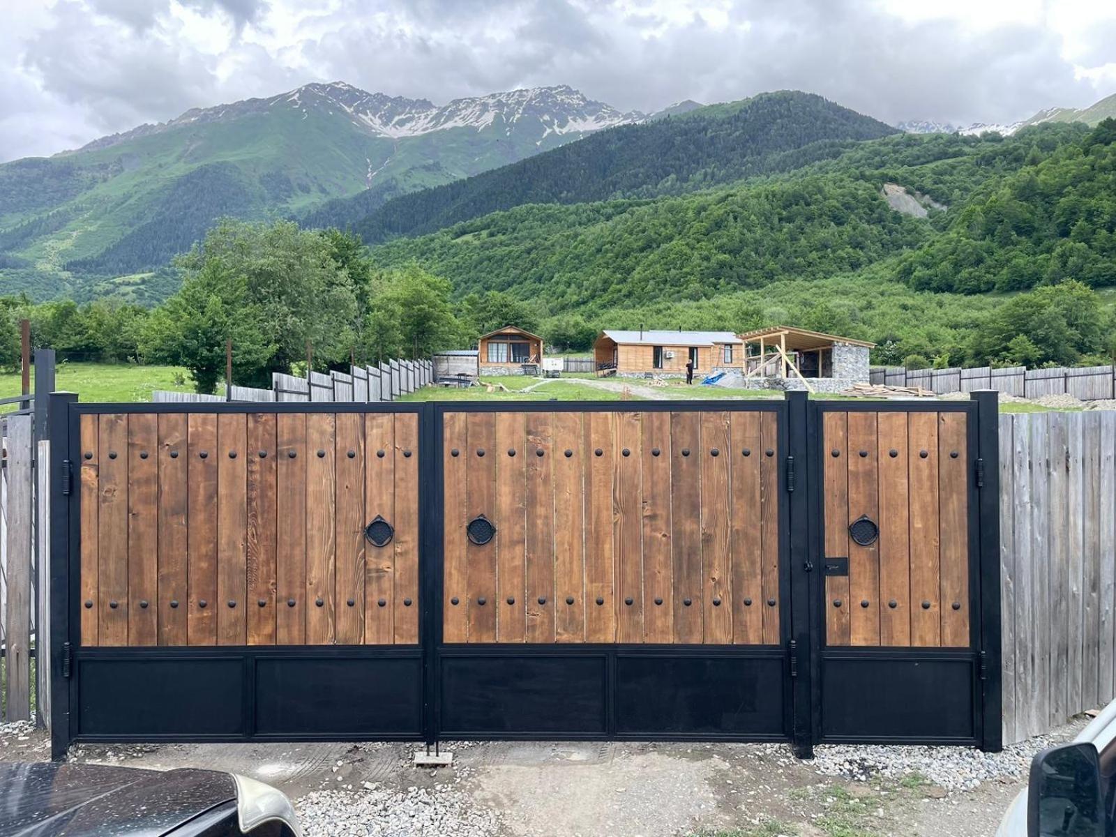 Mestia Villas Екстериор снимка