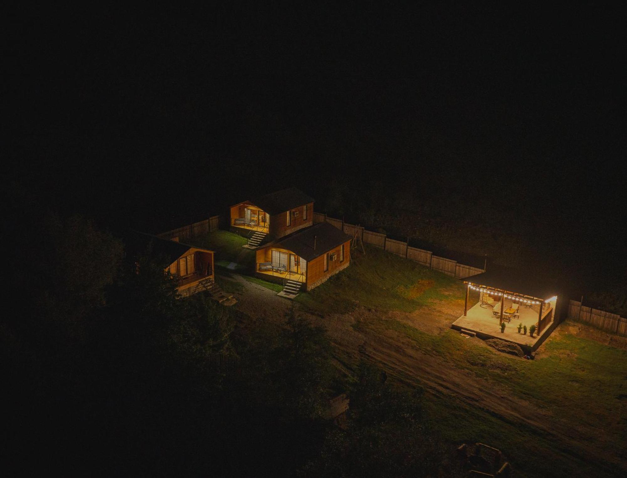 Mestia Villas Екстериор снимка