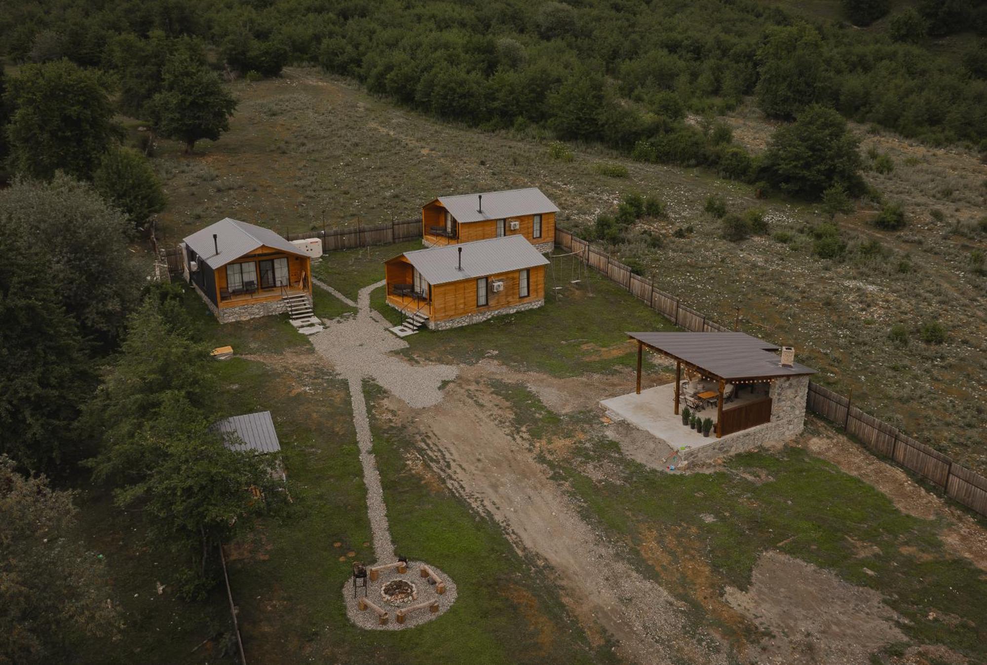 Mestia Villas Екстериор снимка