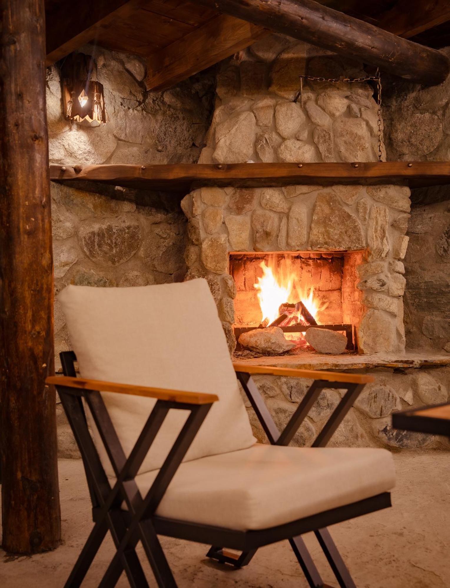 Mestia Villas Екстериор снимка